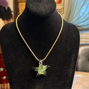 Vintage 1980s art glass, pendant necklace, huge star w flower burst 3D goldtone